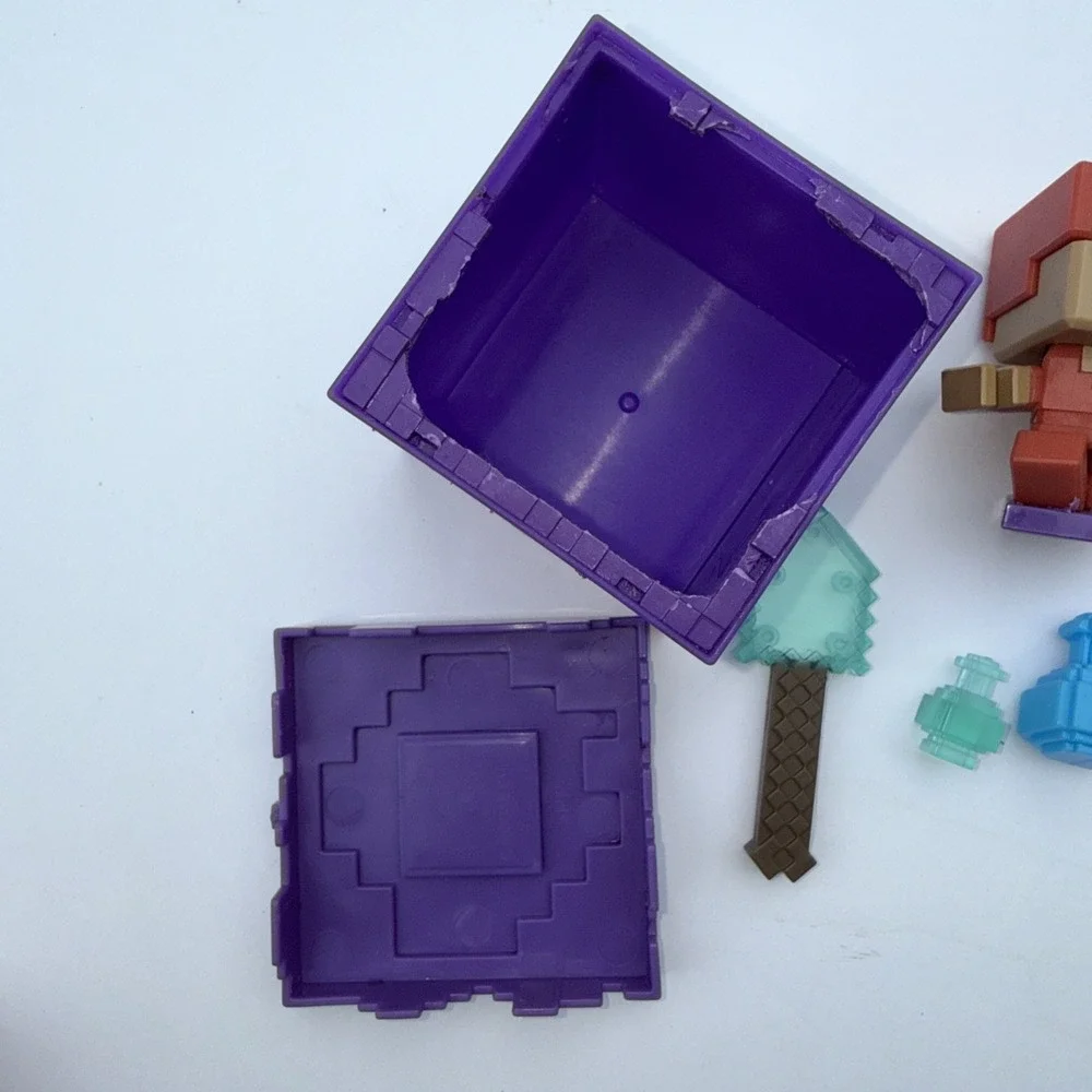 TREASURE X MINECRAFT Overworld Mine & Craft Character -‎ Mini Action Figure
